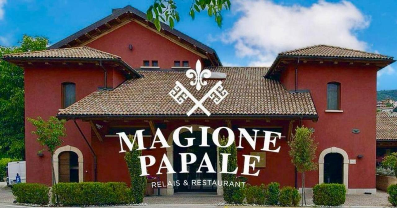 Magione Papale Relais Hotel L'Aquila Bagian luar foto
